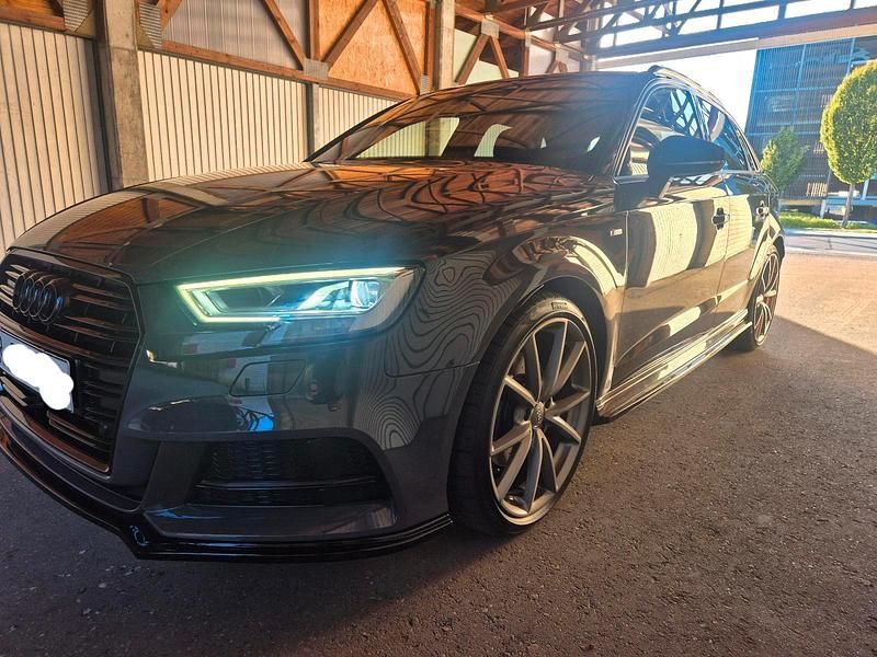 Gebraucht Audi A3 190 PS (139 kW) 2018 Grau Limousine