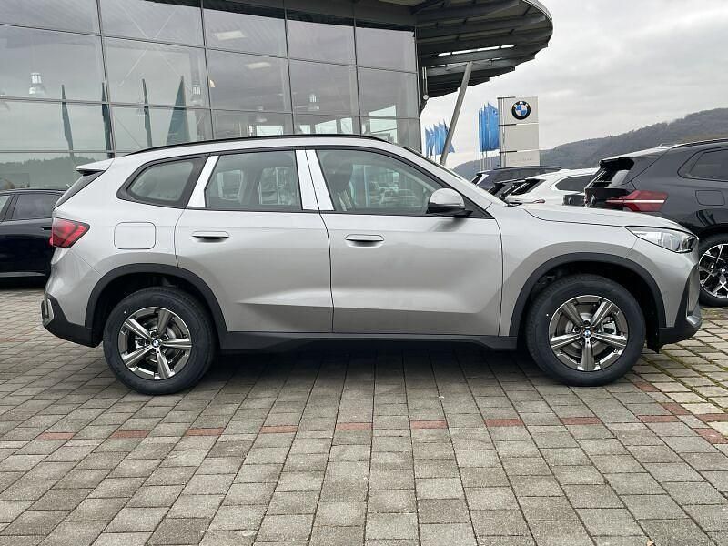 Neu BMW X1 156 PS (114 kW) 2026 Silber SUV