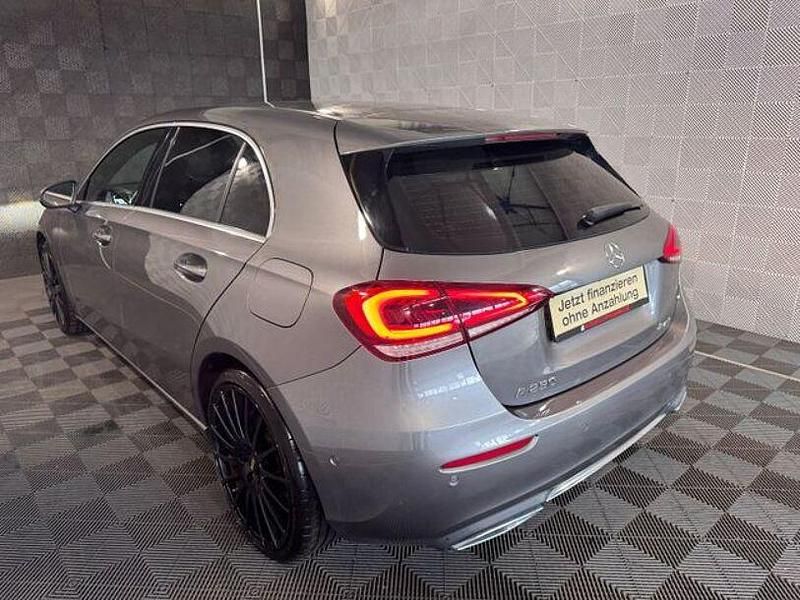 Gebraucht Mercedes A250 Progressive 224 PS (164 kW) 2018 Grau Limousine