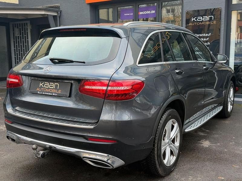 Gebraucht Mercedes GLC250 204 PS (150 kW) 2015 Tenoritgrau  metalliclack SUV