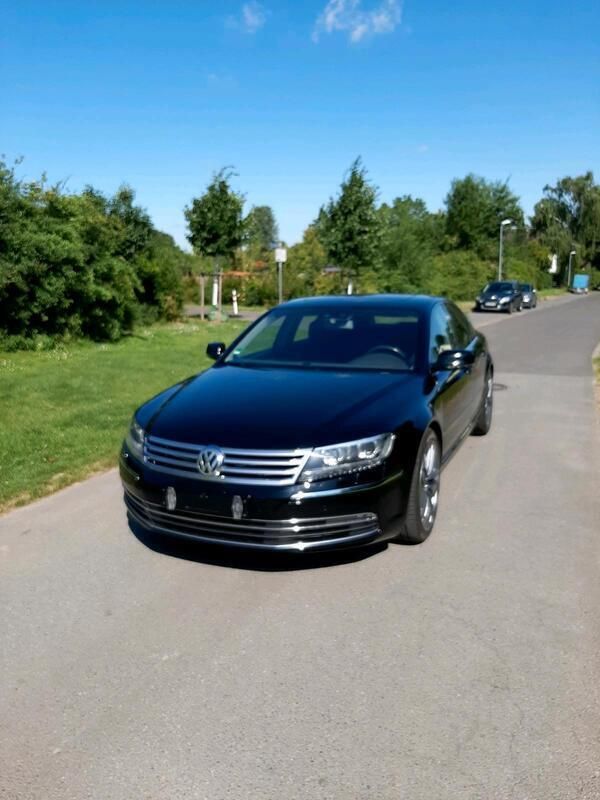 Schwarz Gebraucht 2015 VW Phaeton Limousine | 10.900 € (Superpreis) - Bild 1/4