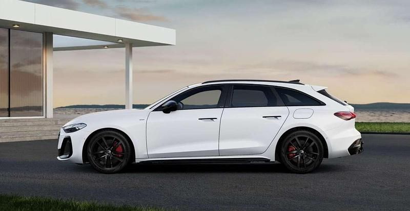 Neu Audi A5 S-Line 367 PS (269 kW) 2025 Gletscherweiß metallic Kombi