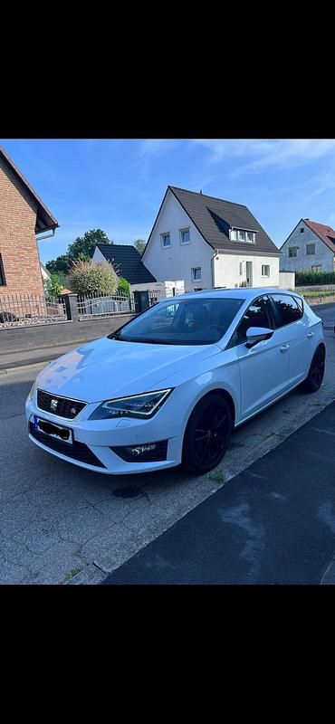 Weiß Gebraucht 2015 Seat Leon FR Kombi | 9.200 € (Fairer Preis) - Bild 1/4