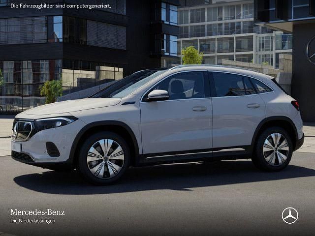 Weiß Gebraucht 2021 Mercedes EQA250 Progressive SUV | 26.490 € (Fairer Preis) - Bild 1/4