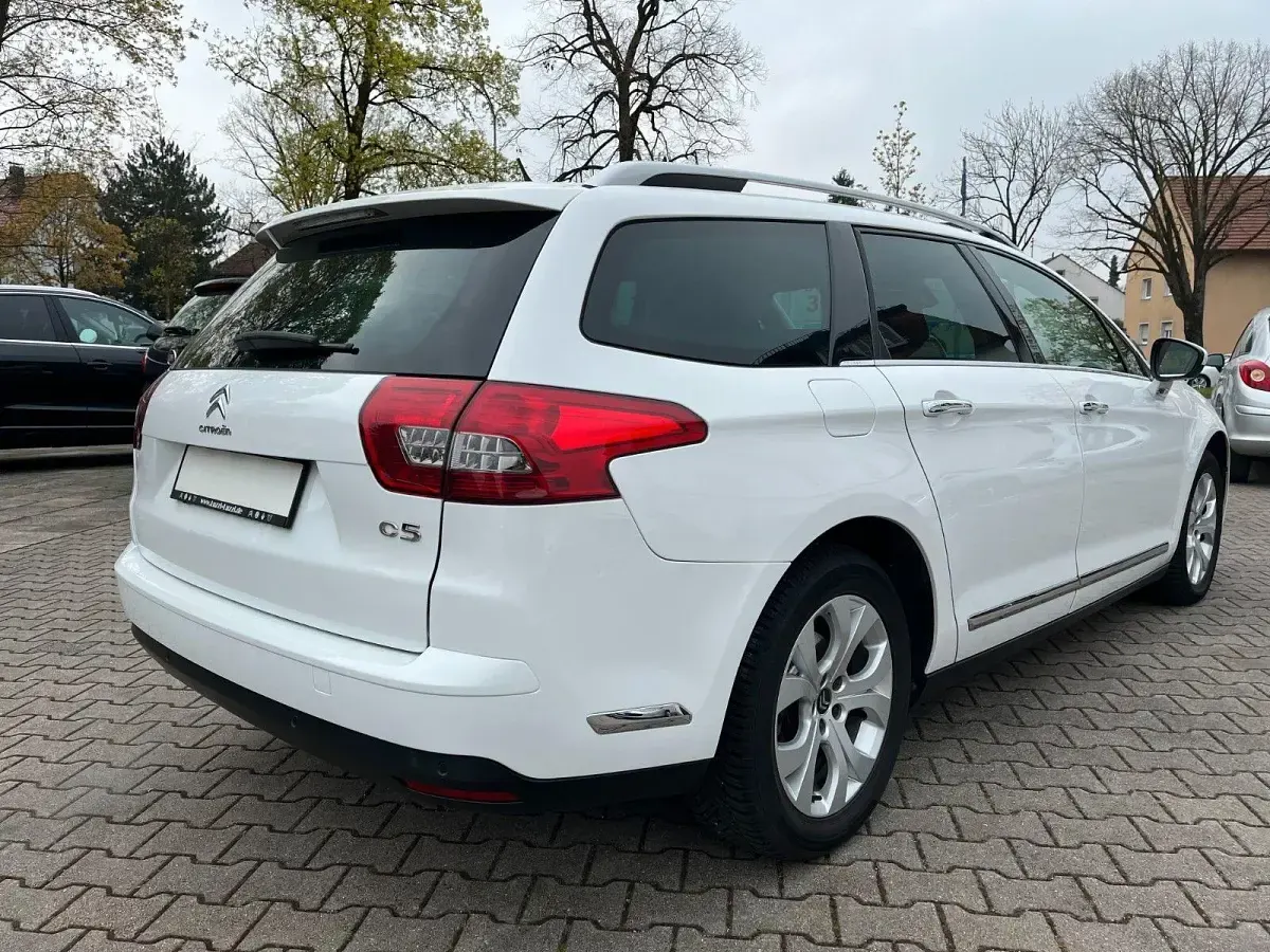 Gebraucht Citroën C5 SELECTION 140 PS (102 kW) 2013 Weiß Kombi