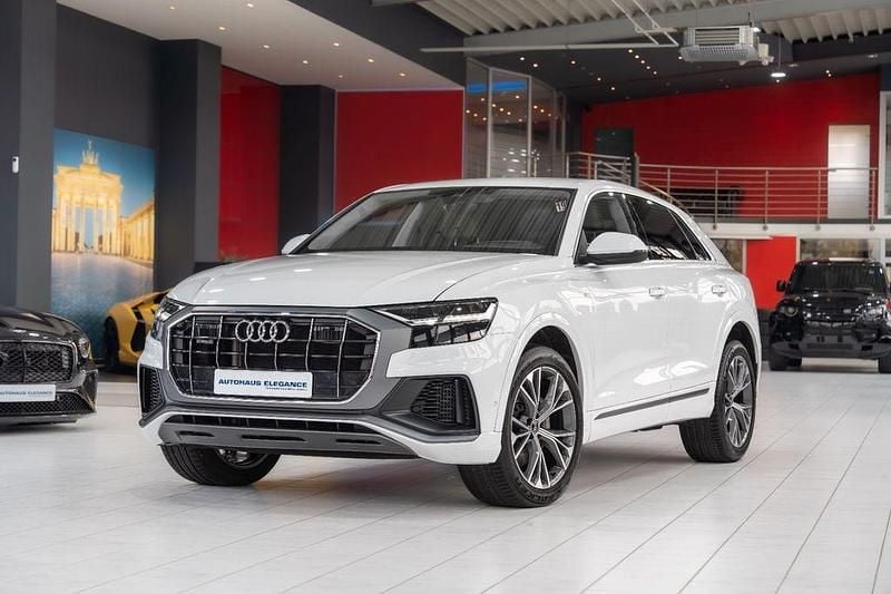Gletscherweiss Gebraucht 2022 Audi Q8 S-Line SUV | 61.980 € (Superpreis) - Bild 1/4