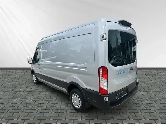 Gebraucht Ford Transit Trend 2022 Silber Limousine