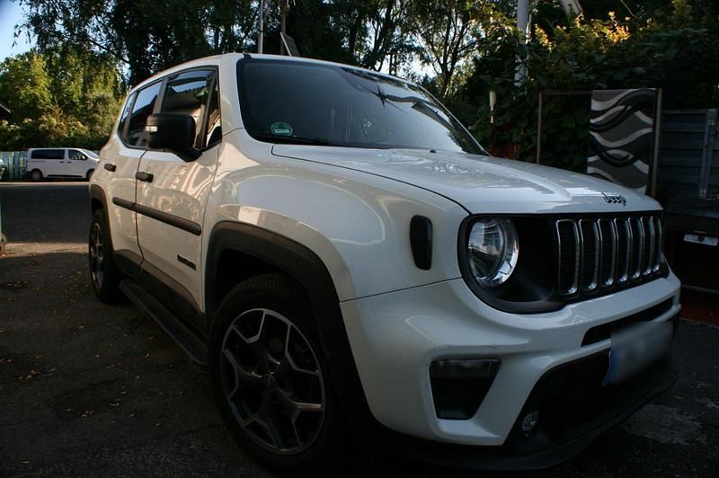 Gebraucht Jeep Renegade Sport 120 PS (88 kW) 2022 Weiß SUV