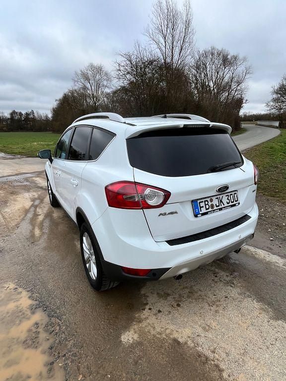 Gebraucht Ford Kuga Titanium 136 PS (100 kW) 2009 Weiß SUV