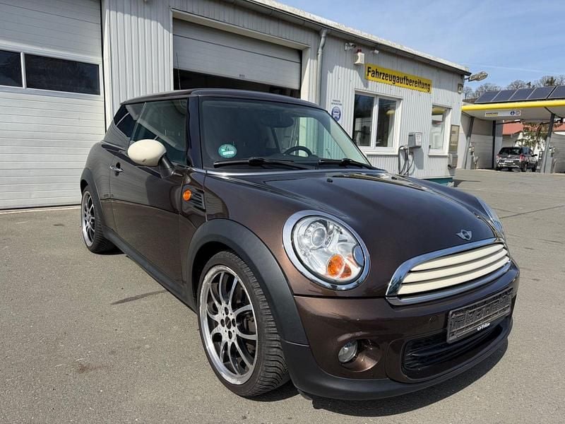 Used Mini Cooper 98 HP (72 kW) 2011 Brown Hatchback