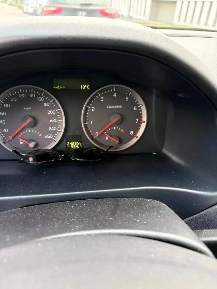 Usata Volvo V50 140 CV (102 kW) 2007 Argento Station wagon