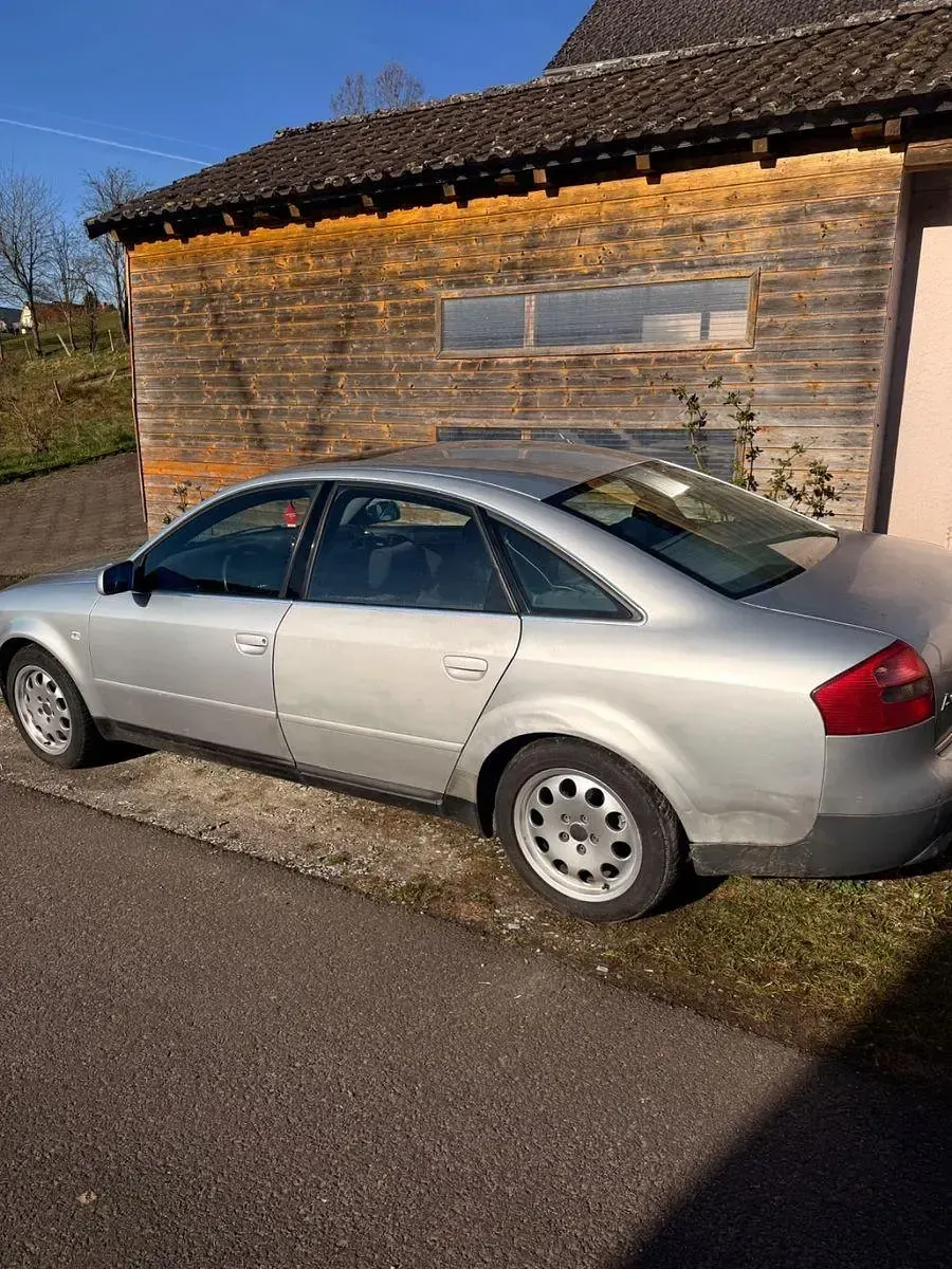 Gebraucht Audi A6 110 PS (80 kW) 2000 Grau Limousine