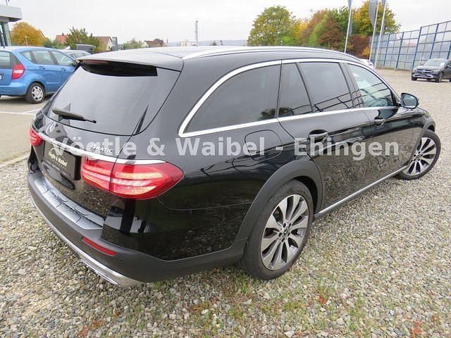 Gebraucht Mercedes E220 All-Terrain Avantgarde 194 PS (142 kW) 2019 Schwarz Kombi