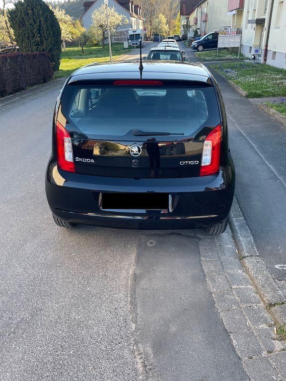 Gebraucht Skoda Citigo Active 60 PS (44 kW) 2017 Schwarz Kleinwagen