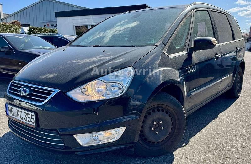 Schwarz Gebraucht 2011 Ford Galaxy Titanium Van / Kleinbus | 4.999 € (Guter Preis) - Bild 1/4