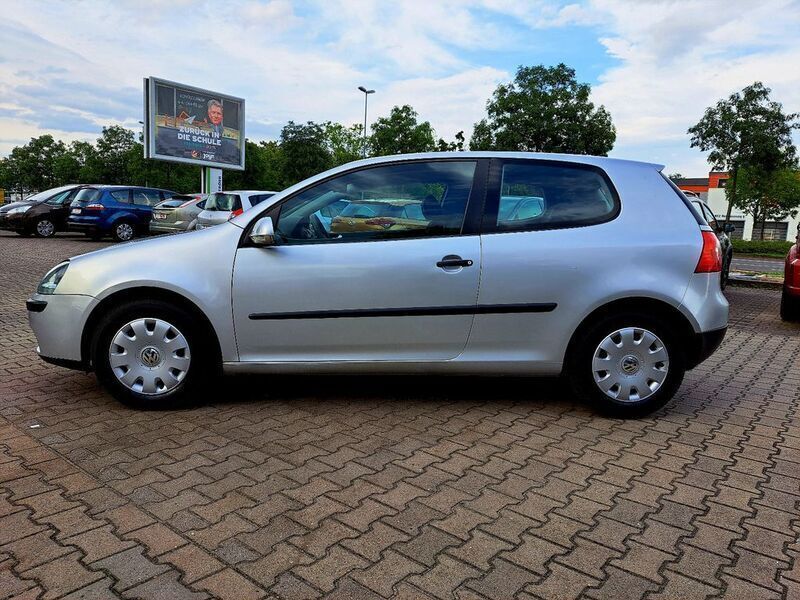 Gebraucht VW Golf V 116 PS (85 kW) 2004 Silber Limousine