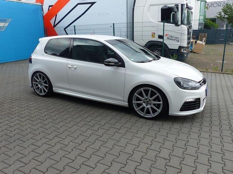 Gebraucht VW Golf VI R 271 PS (199 kW) 2011 Weiß Kleinwagen