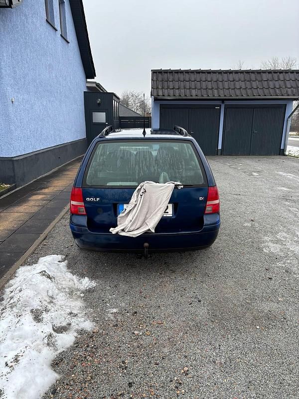 Gebraucht VW Golf IV 101 PS (74 kW) 2005 Blau Kombi
