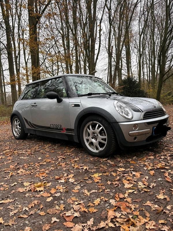 Silber Gebraucht 2003 Mini ONE Kleinwagen | 2.980 € (Fairer Preis) - Bild 1/4