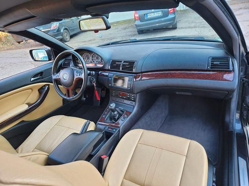 Gebraucht BMW 330 Cabriolet 231 PS (169 kW) 2004 Schwarz Cabrio