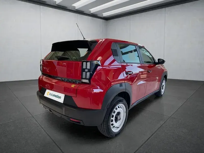 Gebraucht Fiat Grande Panda 83 kW (113 PS) 2025 Rot Kleinwagen