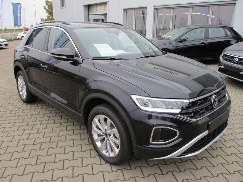 Schwarz Neu 2024 VW T-Roc Life SUV | 32.550 € (Superpreis) - Bild 1/4