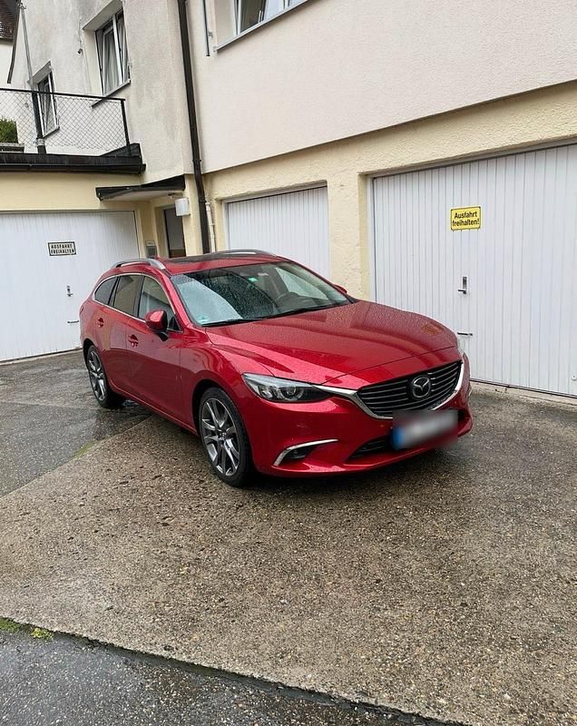 Gebraucht Mazda 6 175 PS (128 kW) 2017 Rot Kombi