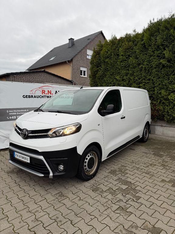 Gebraucht Toyota Proace 120 PS (88 kW) 2021 Weiß Van / Kleinbus