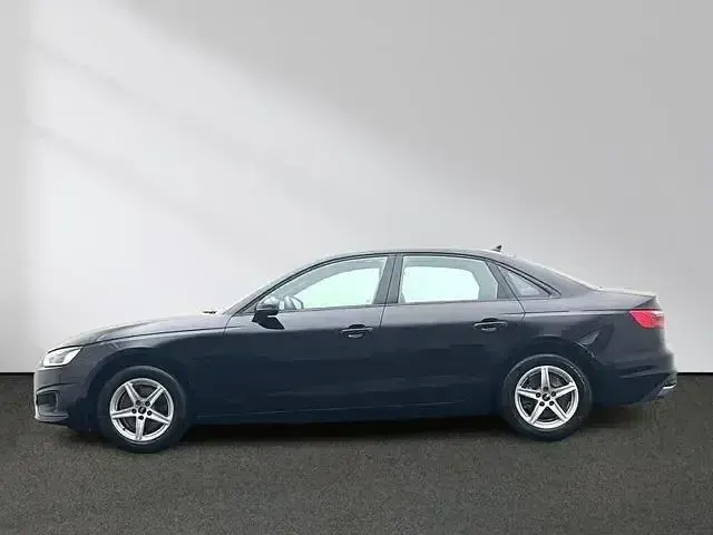 Gebraucht Audi A4 Business 163 PS (119 kW) 2023 Schwarz Limousine