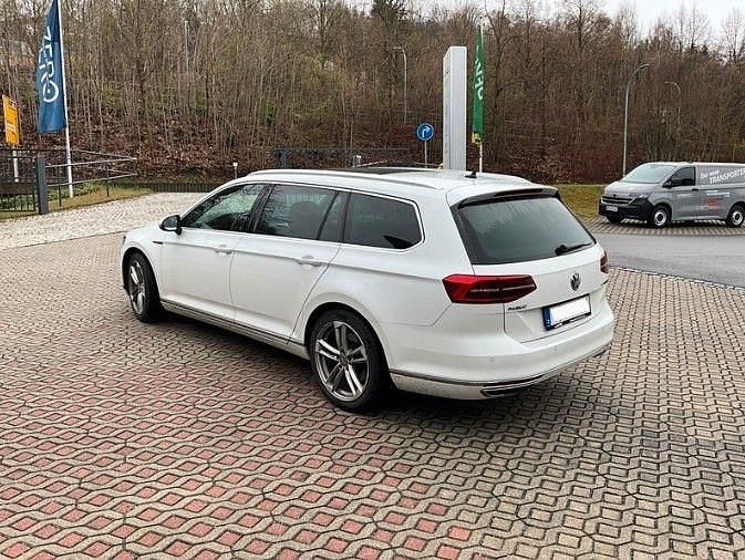 Gebraucht VW Passat Highline 280 PS (205 kW) 2018 Weiß Kombi
