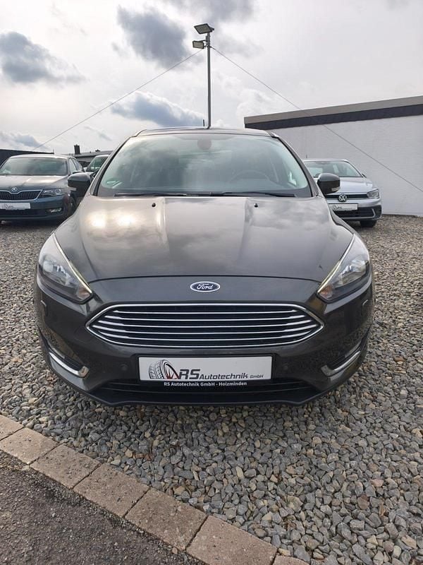 Gebraucht Ford Focus Titanium 150 PS (110 kW) 2018 Magneticgrau (metallic) Kombi