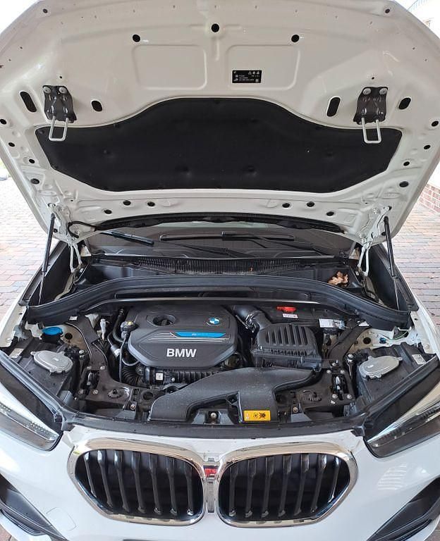 Weiß Gebraucht 2020 BMW X1 Advantage SUV | 22.999 € (Fairer Preis) - Bild 1/4