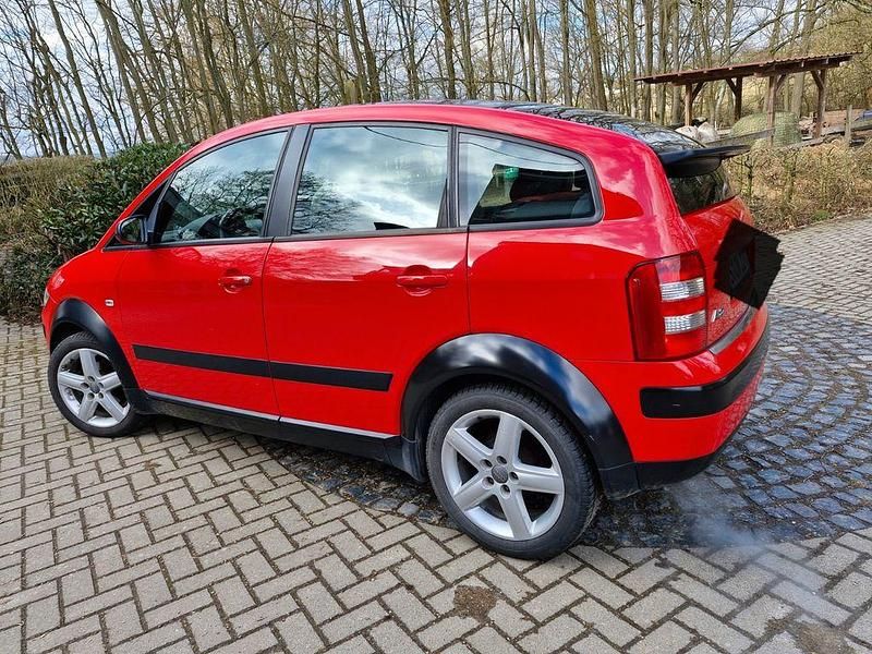 Gebraucht Audi A2 Sport 75 PS (55 kW) 2003 Rot Kleinwagen