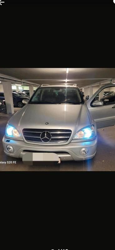 Grau Gebraucht 2004 Mercedes ML500 AMG SUV | 4.800 € - Bild 1/4