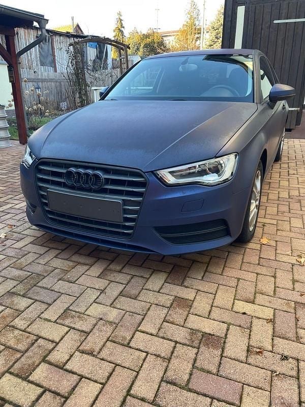 Gebraucht Audi A3 105 PS (77 kW) 2014 Blau Limousine