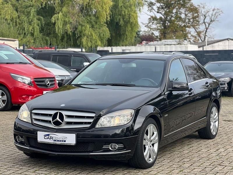 Schwarz Gebraucht 2008 Mercedes C200 Avantgarde Limousine | 4.999 € (Superpreis) - Bild 1/4