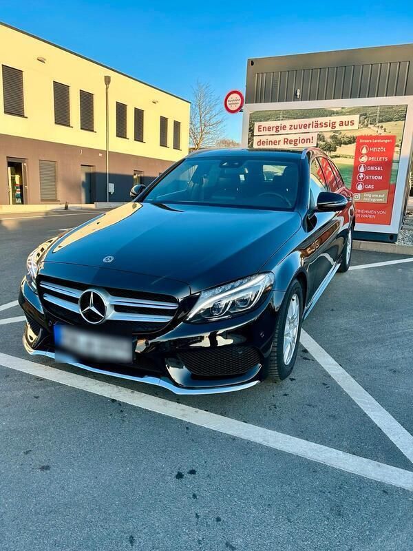Schwarz Gebraucht 2017 Mercedes C180 Kombi | 21.500 € (Teuer) - Bild 1/4