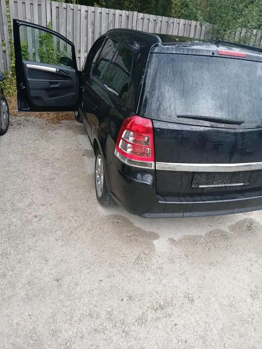 Gebraucht Opel Zafira 80 PS (58 kW) 2007 Schwarz Van / Kleinbus