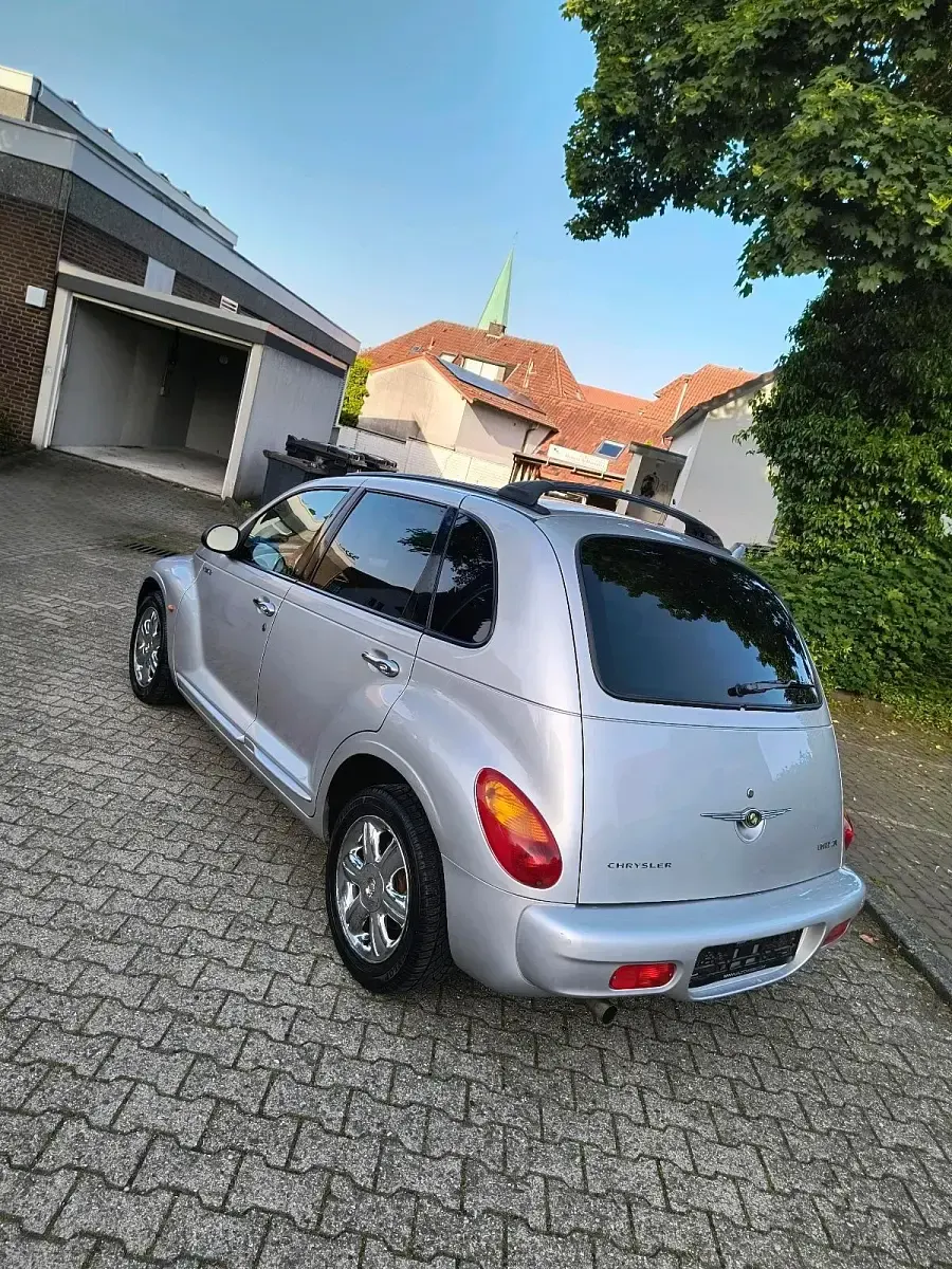 Usado Chrysler PT Cruiser Limited 136 CV (100 kW) 2004 Plateado Berlina
