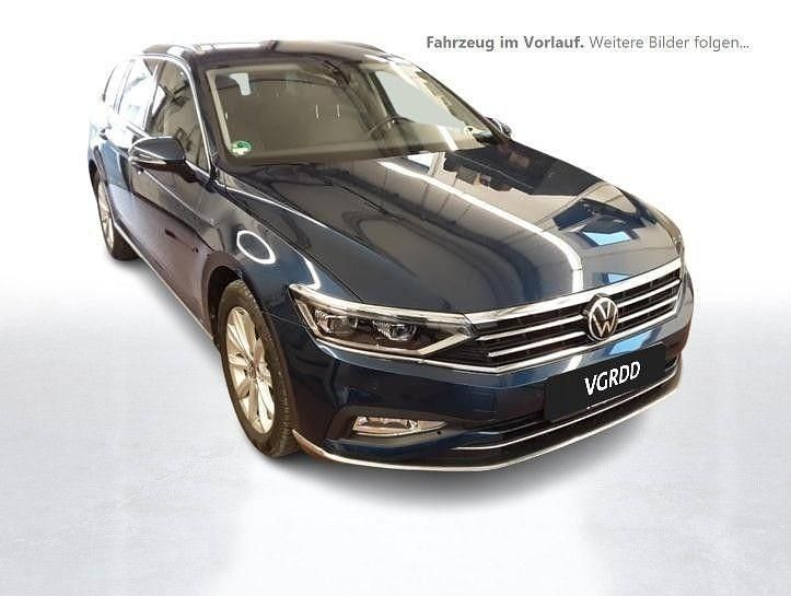 Gebraucht VW Passat Elegance 150 PS (110 kW) 2021 Blau Kombi