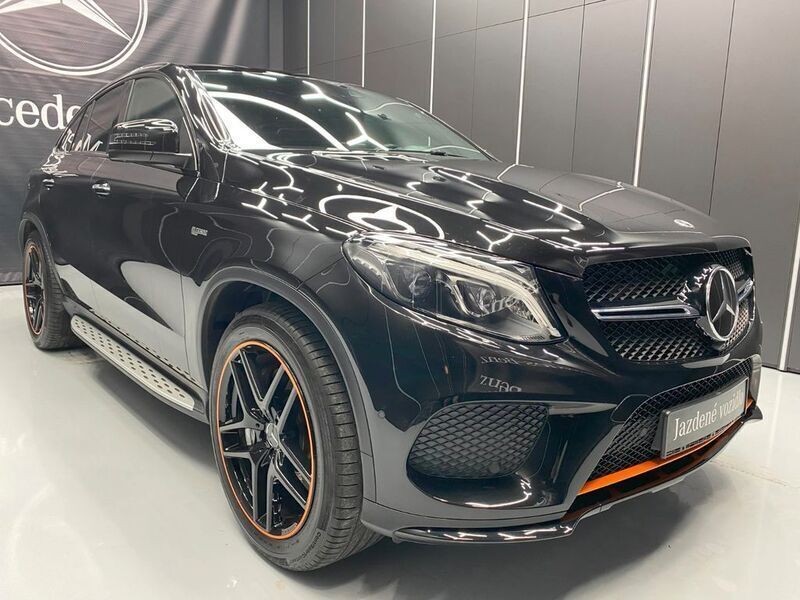 Schwarz Gebraucht 2018 Mercedes GLE43 AMG AMG SUV | 57.900 € - Bild 1/4