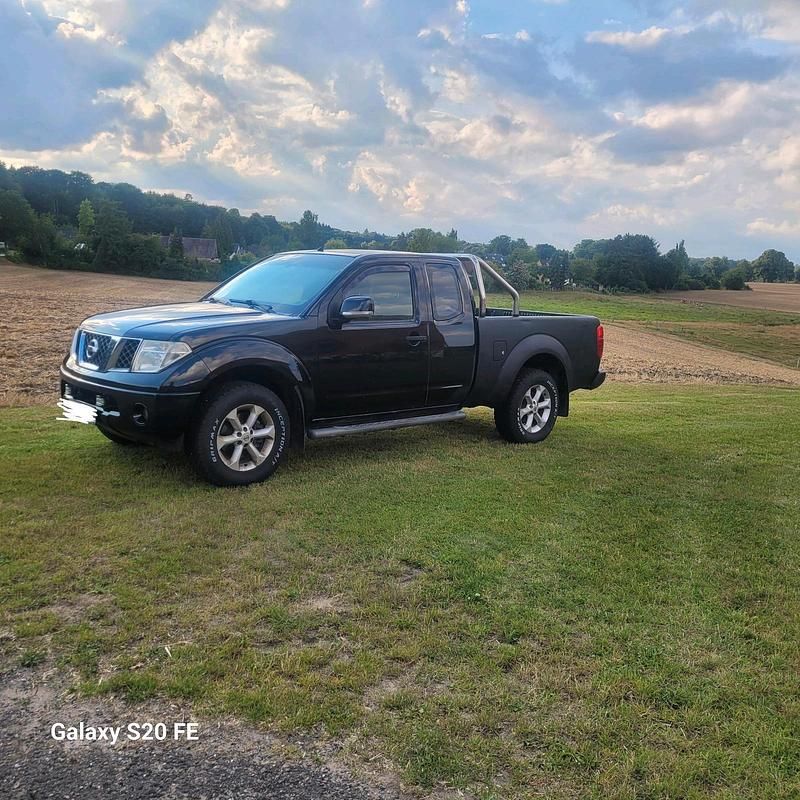Schwarz Gebraucht 2007 Nissan Navara Abholung | 6.800 € (Fairer Preis) - Bild 1/4