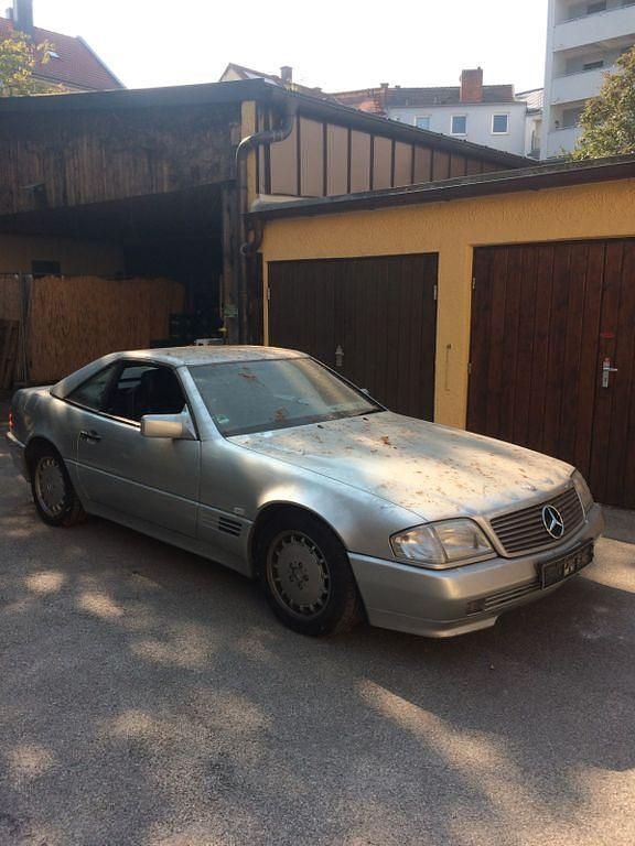 Gebraucht Mercedes SL300 231 PS (169 kW) 1992 Silber Cabrio
