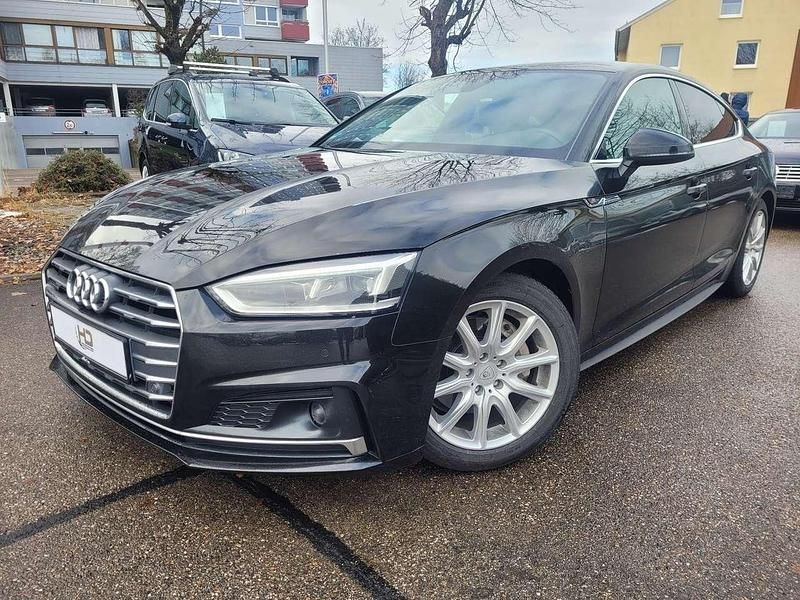 Mythosschwarz metallic Gebraucht 2018 Audi A5 Sportback S-Line Kleinwagen | 24.490 € (Superpreis) - Bild 1/4