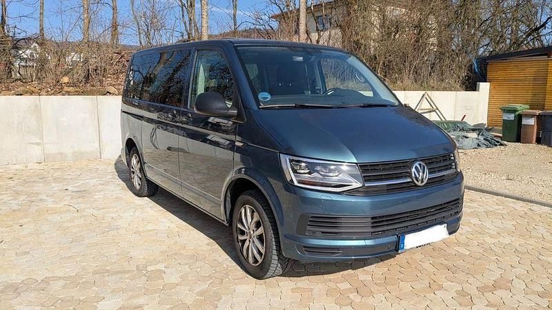 Second-hand VW T6 150 CP (110 kW) 2018 Verde Van