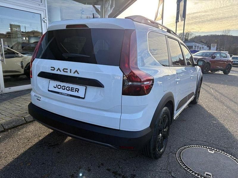 Neu Dacia Jogger Extreme 141 PS (103 kW) 2025 Weiß Van / Kleinbus