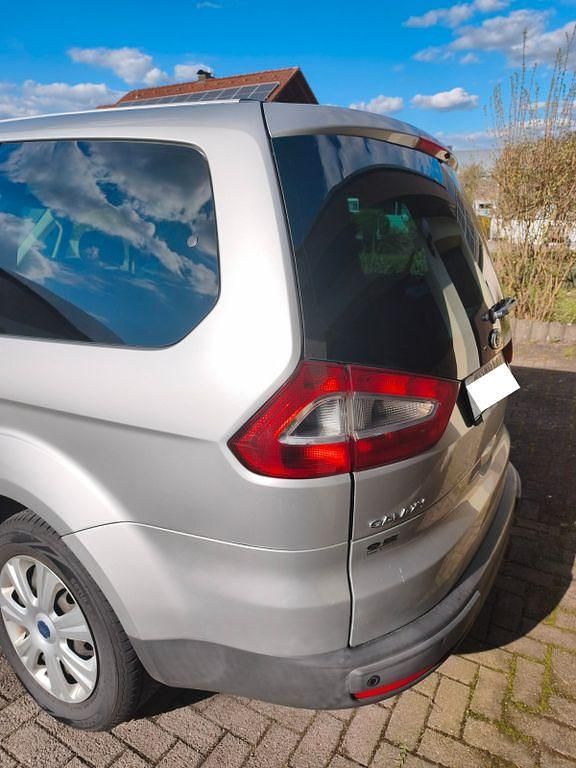 Gebraucht Ford Galaxy Trend 140 PS (102 kW) 2006 Silber Van / Kleinbus