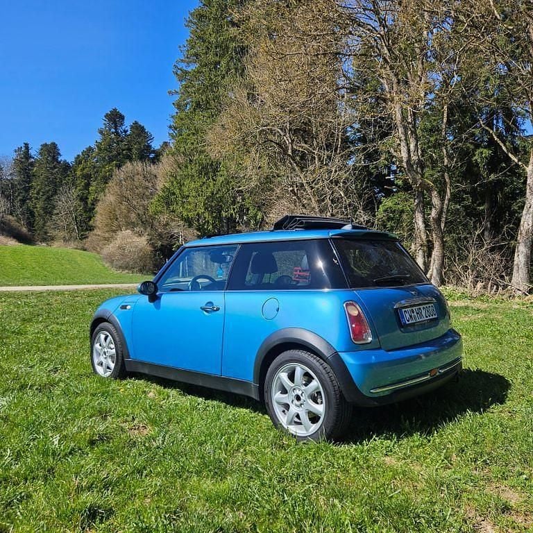 Second-hand Mini ONE 90 CP (66 kW) 2005 Albastru Hatchback