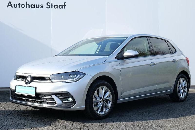 Gebraucht VW Polo Style 95 PS (69 kW) 2024 Reflexsilber metallic Kleinwagen
