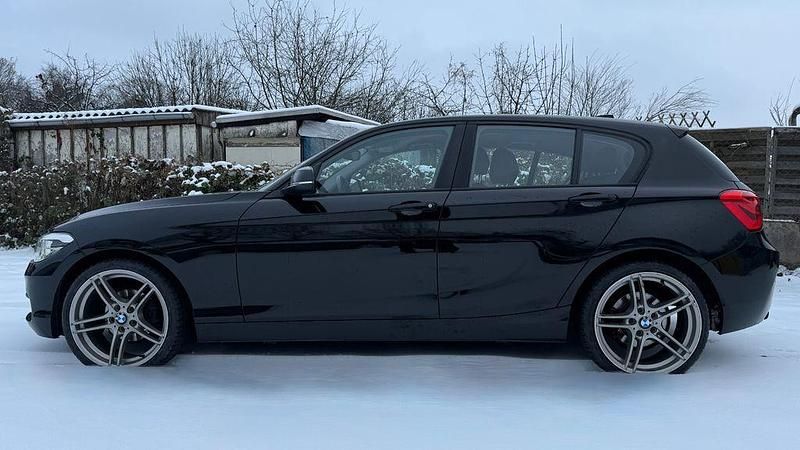 Gebraucht BMW 116 Advantage 109 PS (80 kW) 2015 Schwarz Kleinwagen